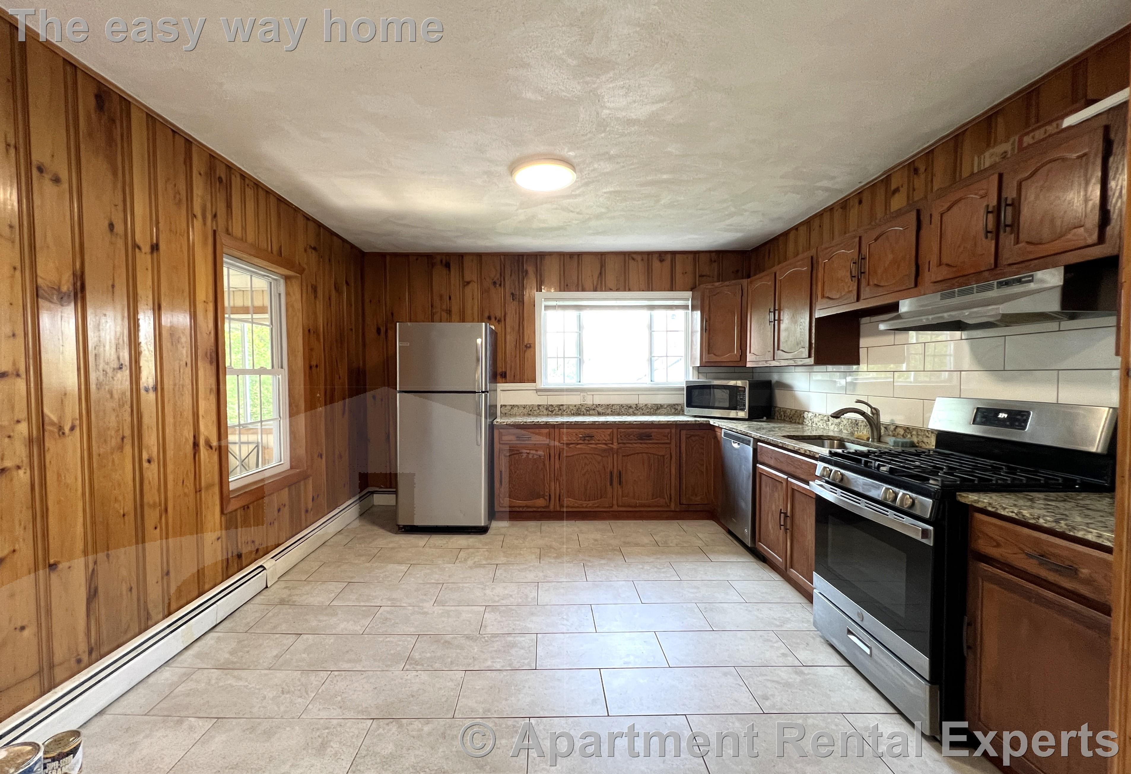 41 Hancock Ave, Tufts