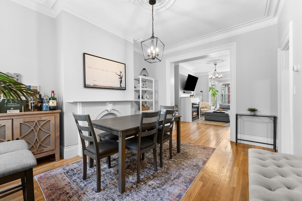 9 Gates St, South Boston