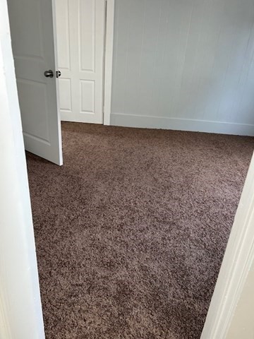 6 Crescent Ave, East Providence