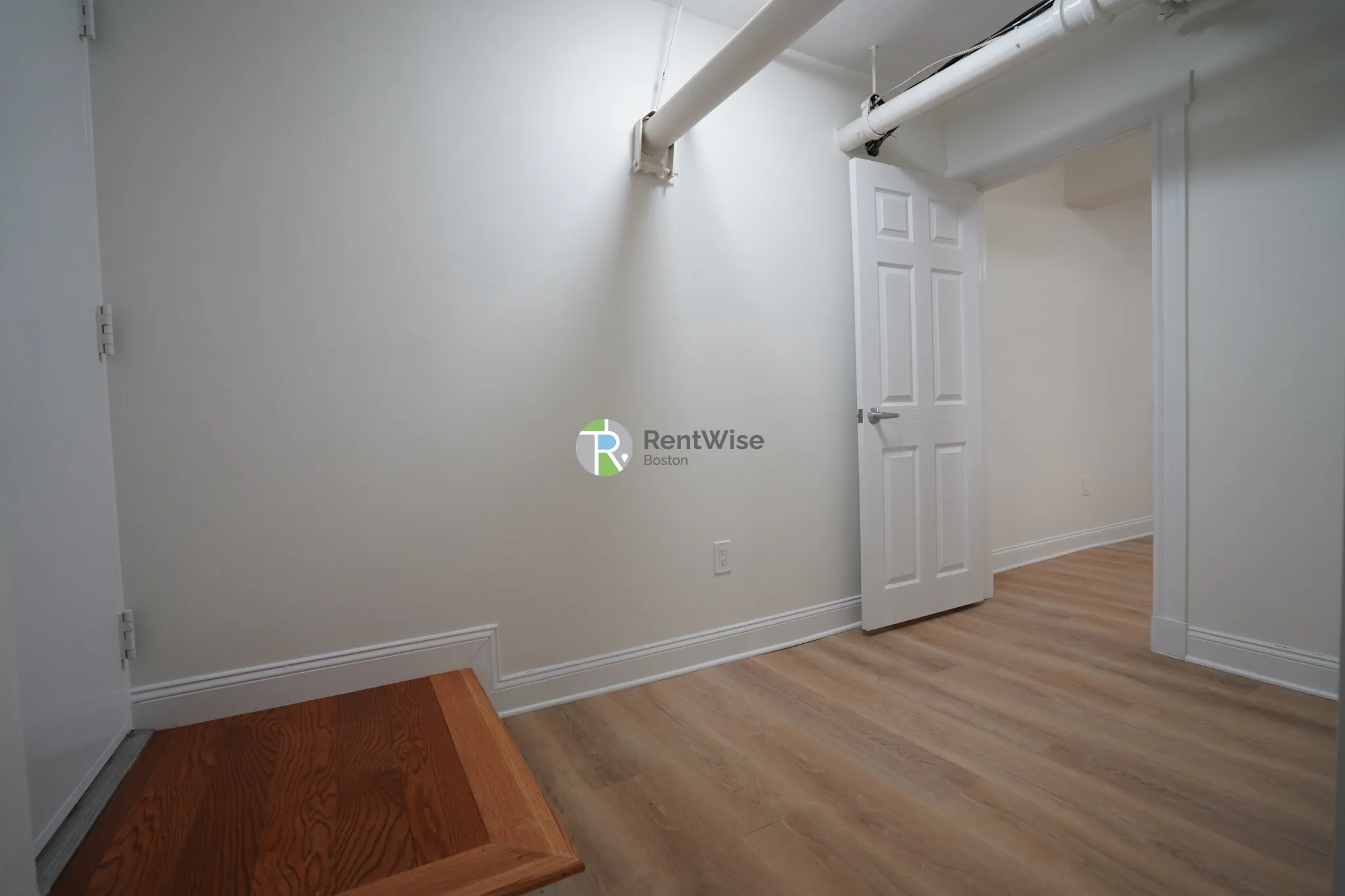 6 Camelot Ct, Brighton