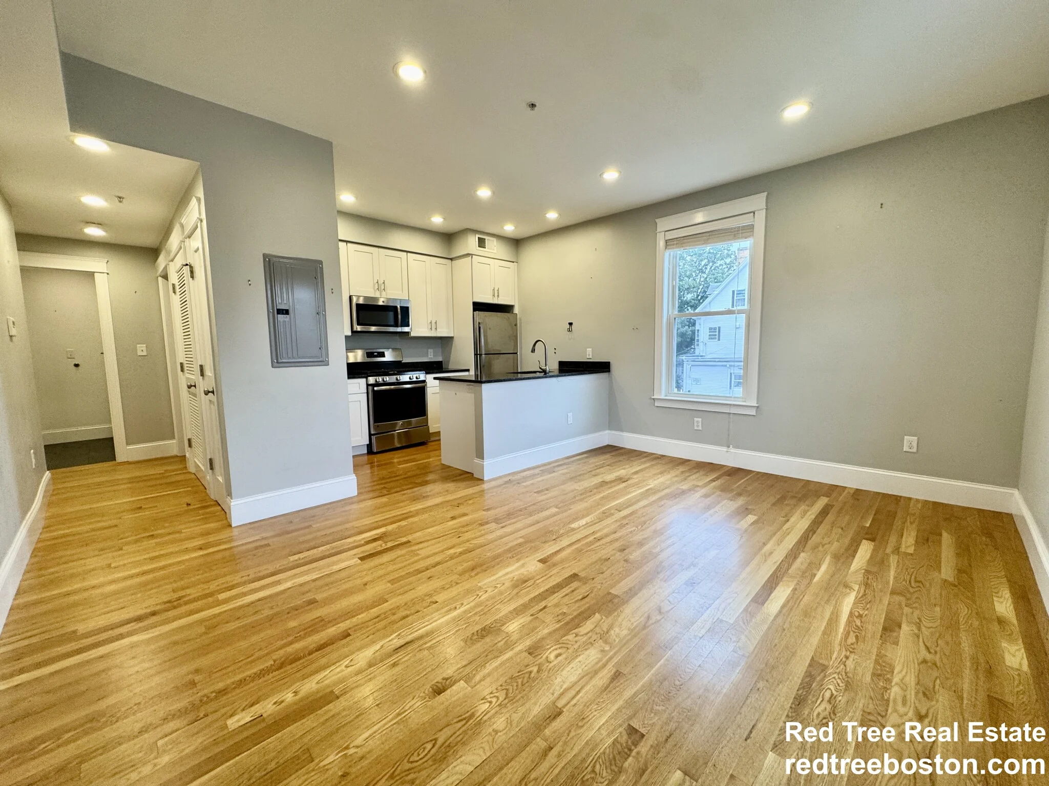 405 South Huntington Ave, Jamaica Plain