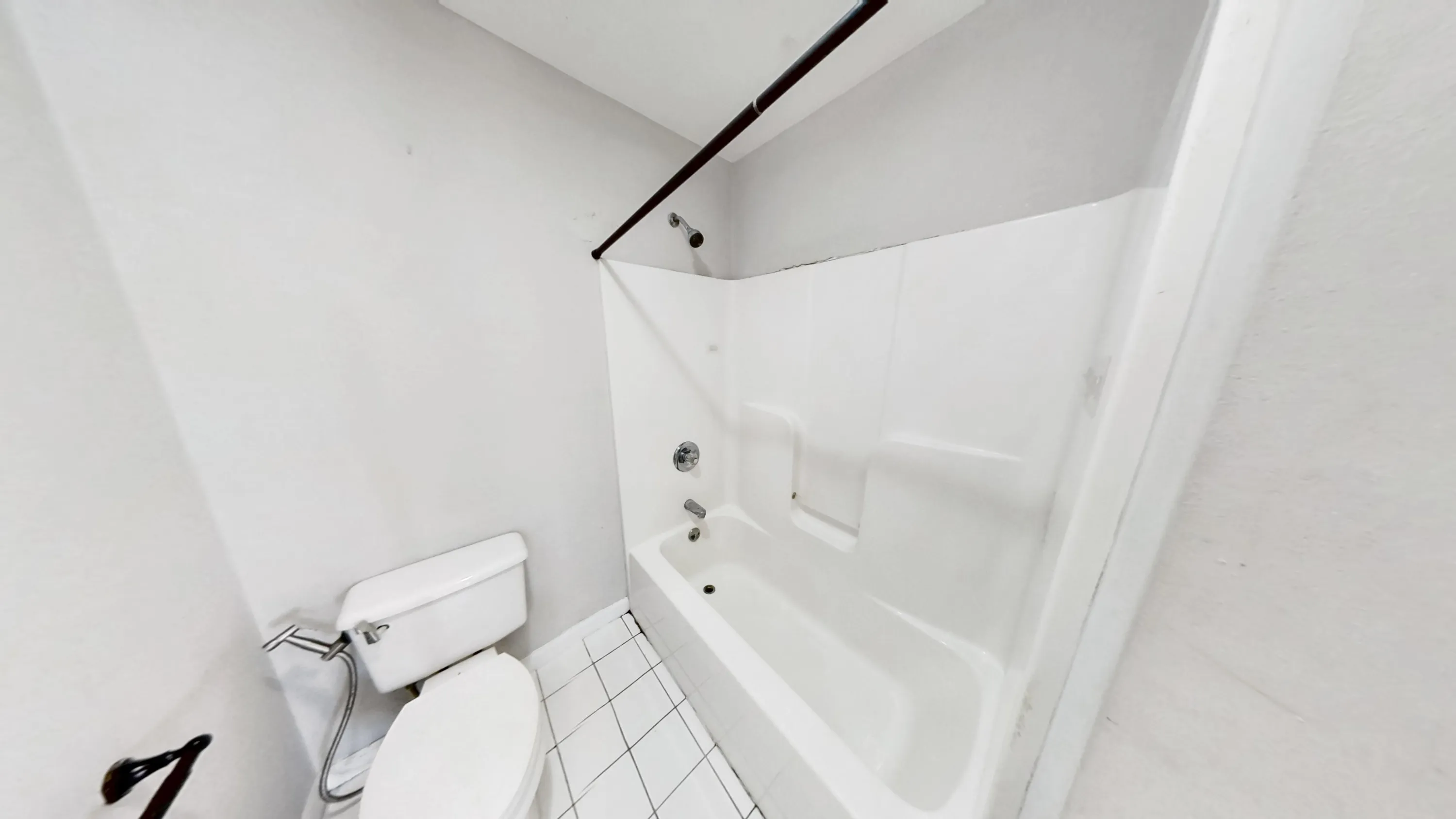 35 Juniper St, Roxbury