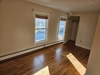 21 Bird St, Foxboro