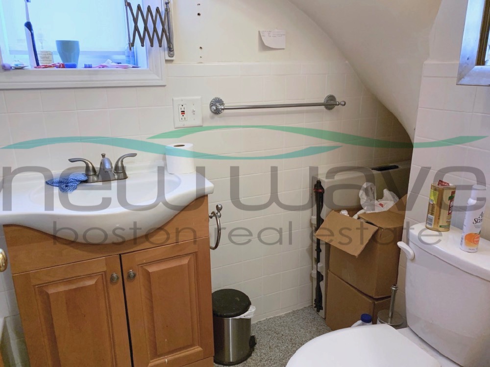 127 Cedar St, Roxbury