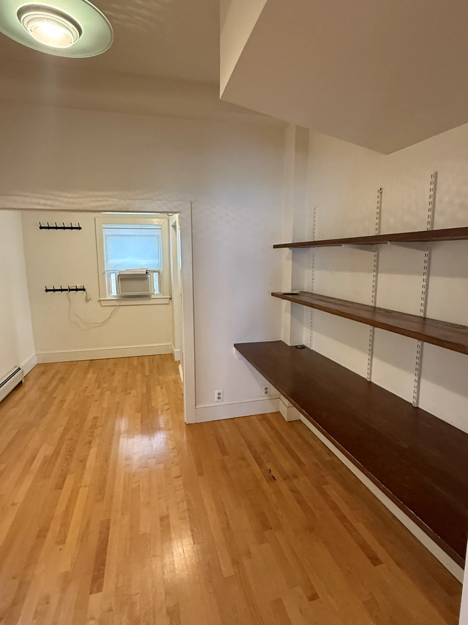 27 Holton St, West Somerville