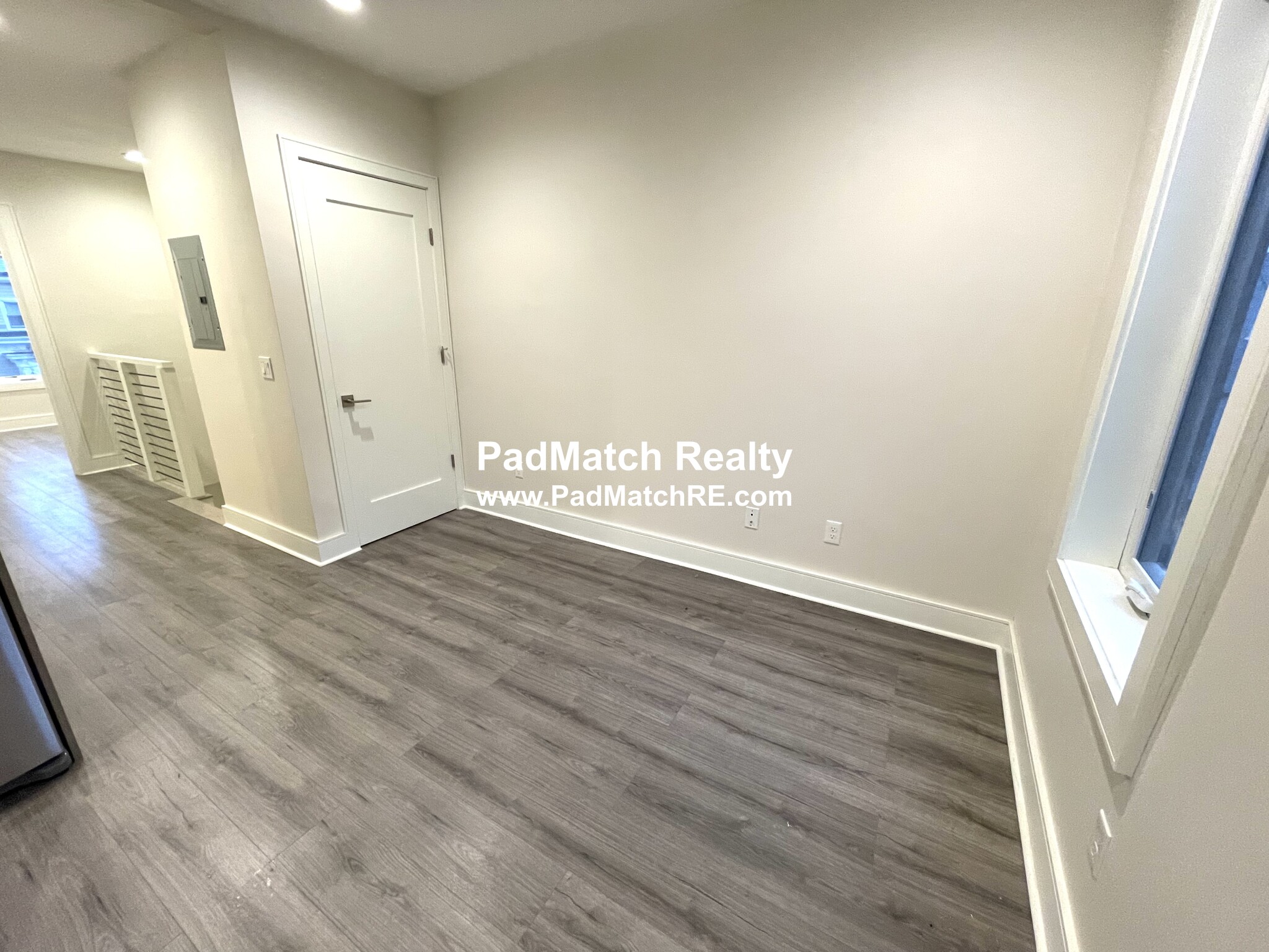 64 Chelsea St, East Boston