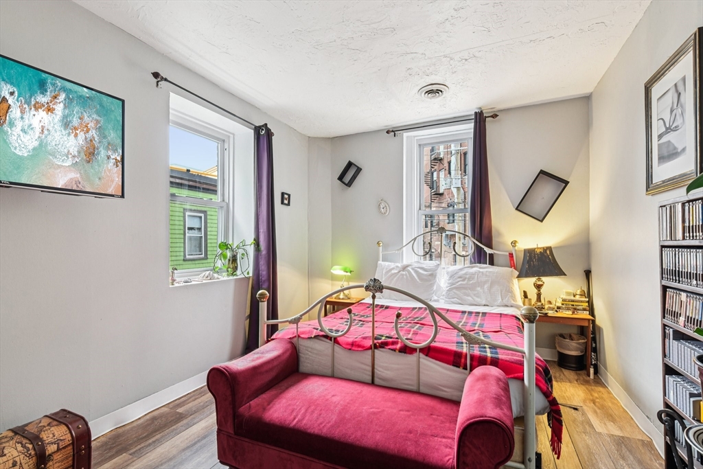 48 Washington Ave, Chelsea