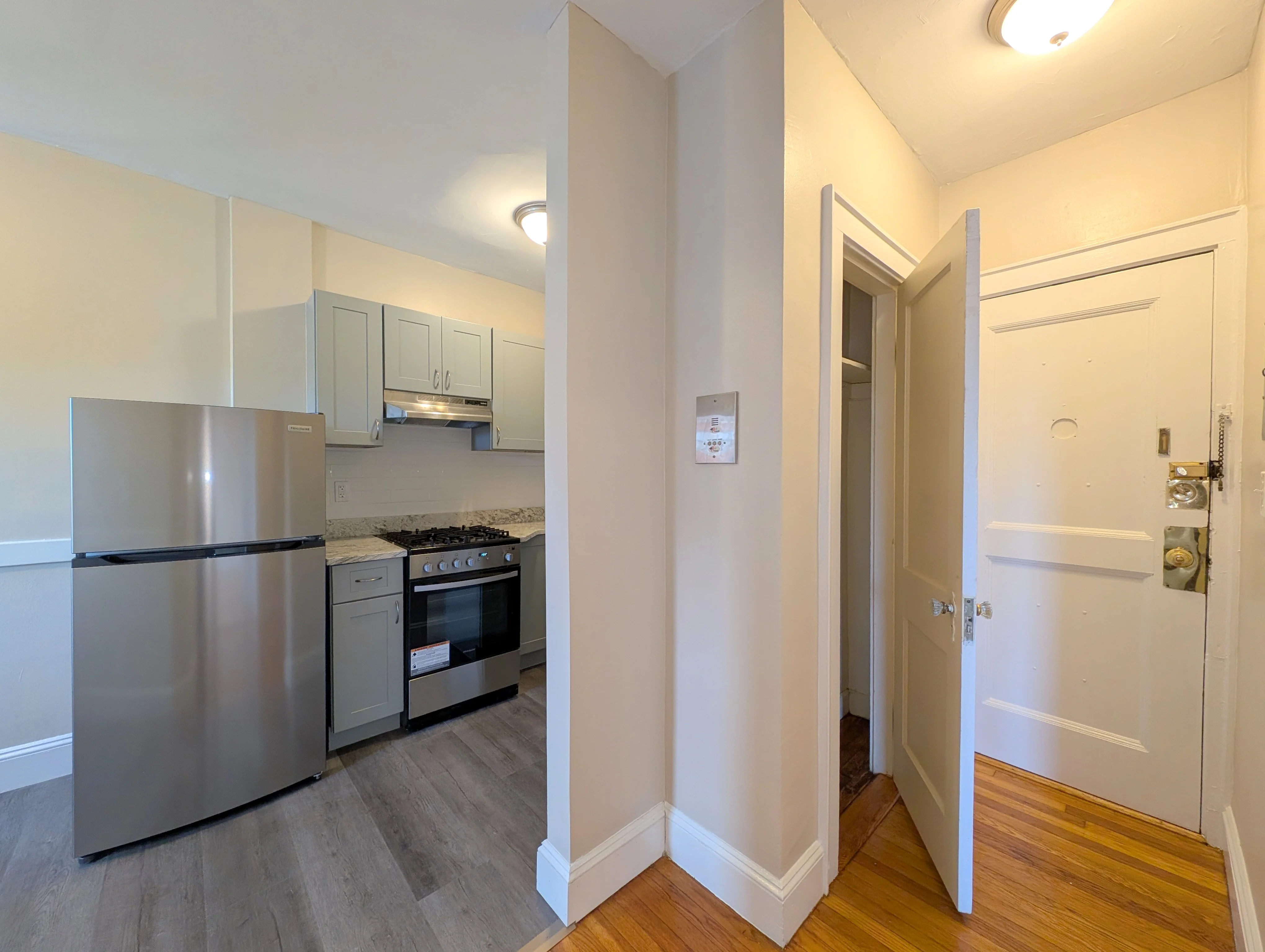 4 Cogswell Ave, North Cambridge