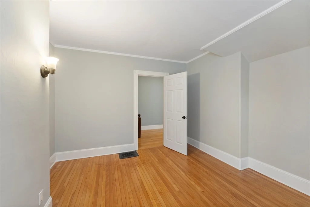 4 Prospect St, Attleboro