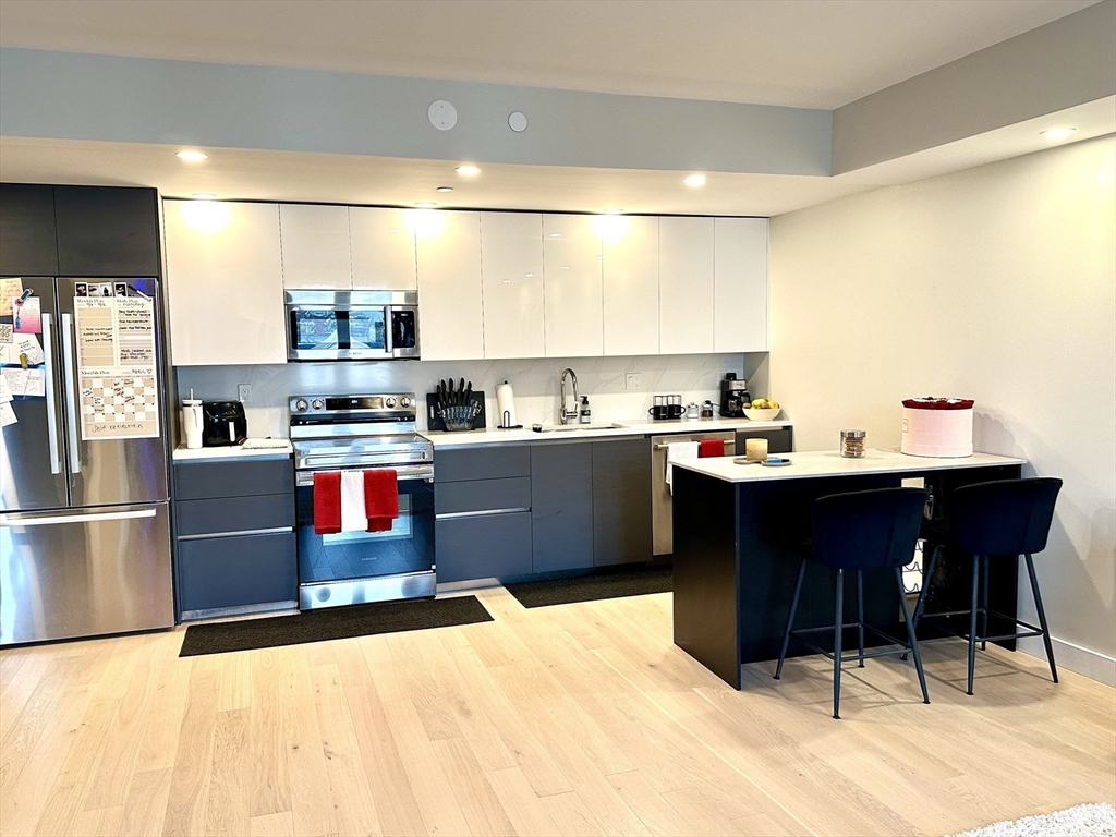 932 Broadway, Chelsea