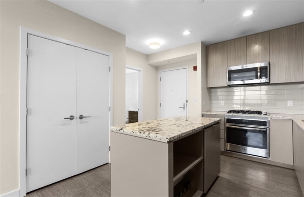 80-82 Fenwood, Fenway