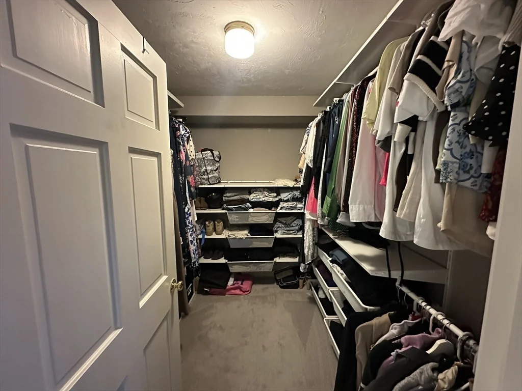 46 Pointe Rok, Worcester