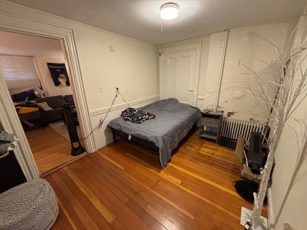 56 River St, Beacon Hill