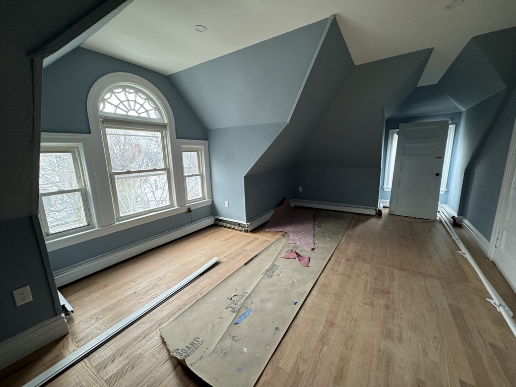 117 Thorndike St, Coolidge Corner