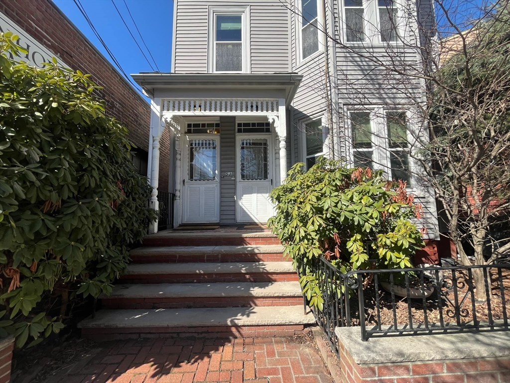 53 Bow, Union Square