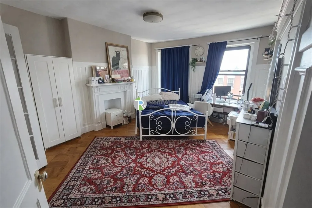 30 Claflin Rd, Aspinwall Hill