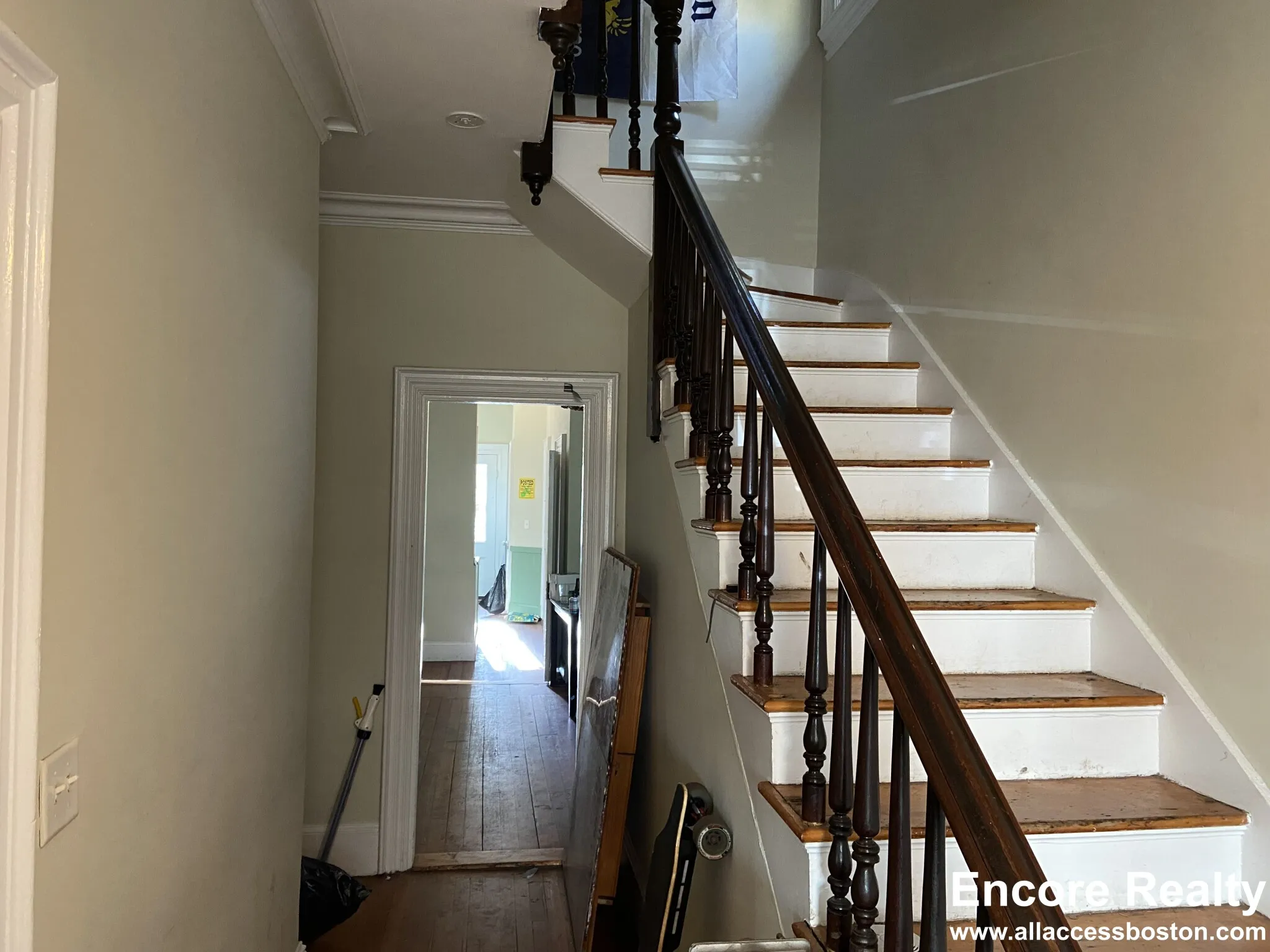 75 Alleghany St, Mission Hill