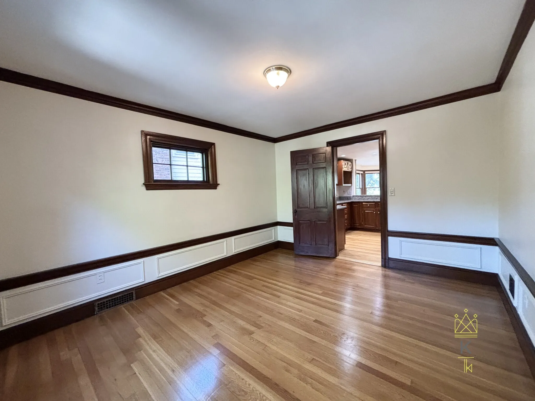 33 Clearwater Rd, Chestnut Hill