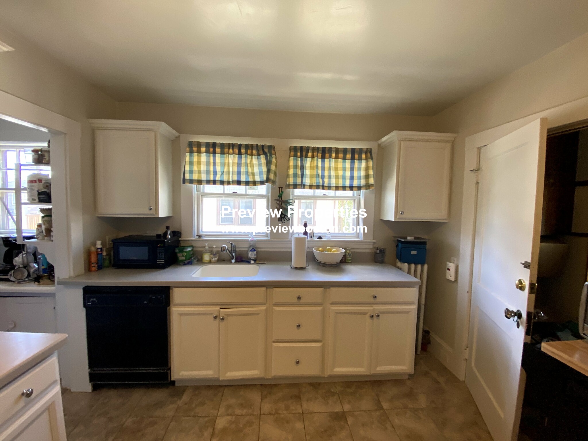 12 Niles St, Brighton