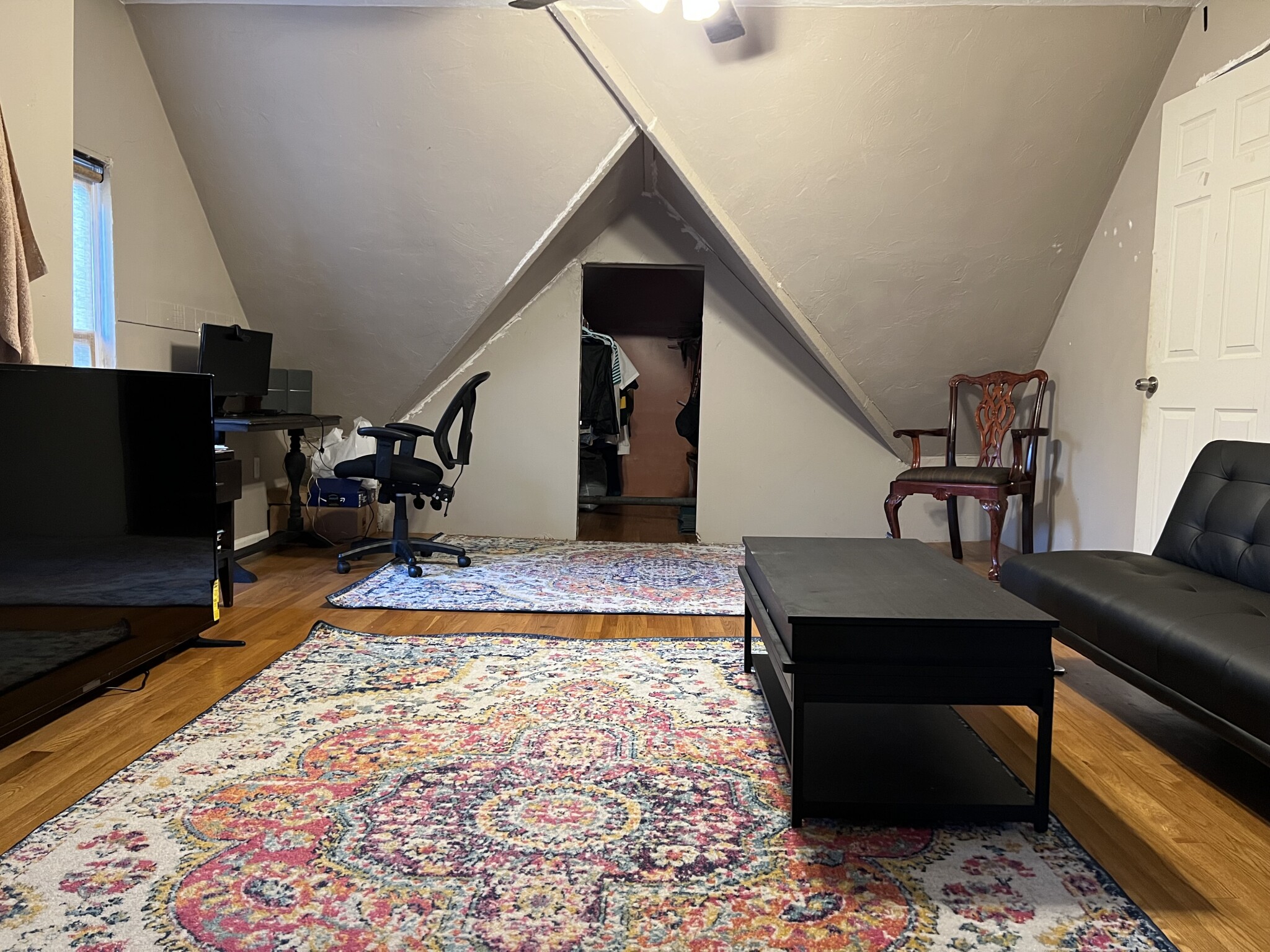 5 Otisfield St, Roxbury