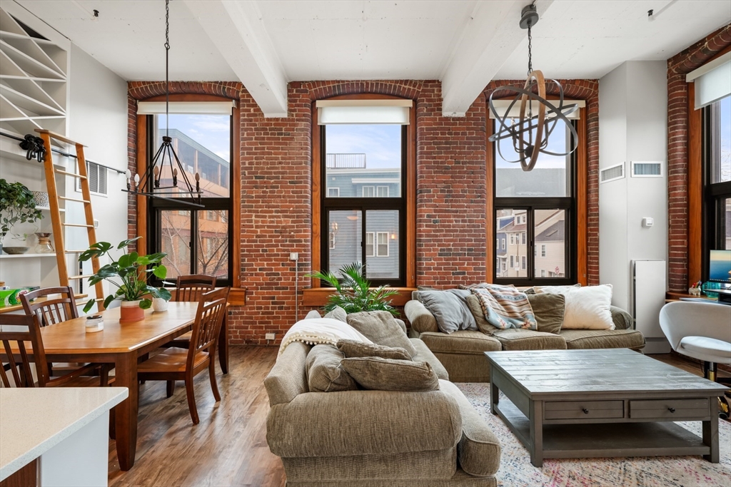 320 W Second, South Boston