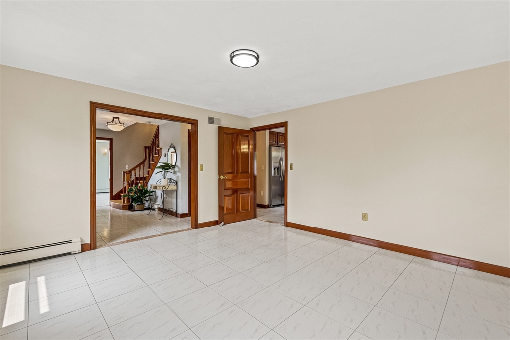 1 Via Marino, Medford