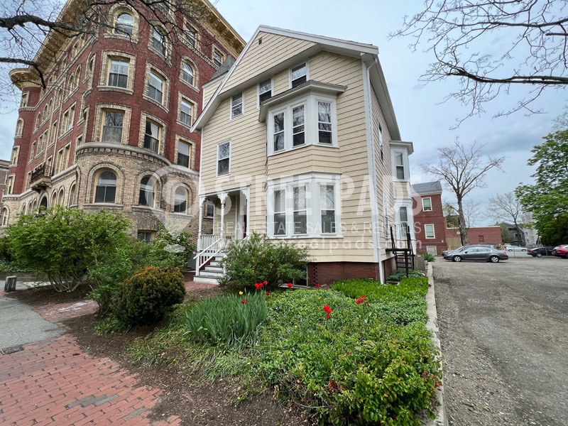 381 Harvard St, Mid-Cambridge