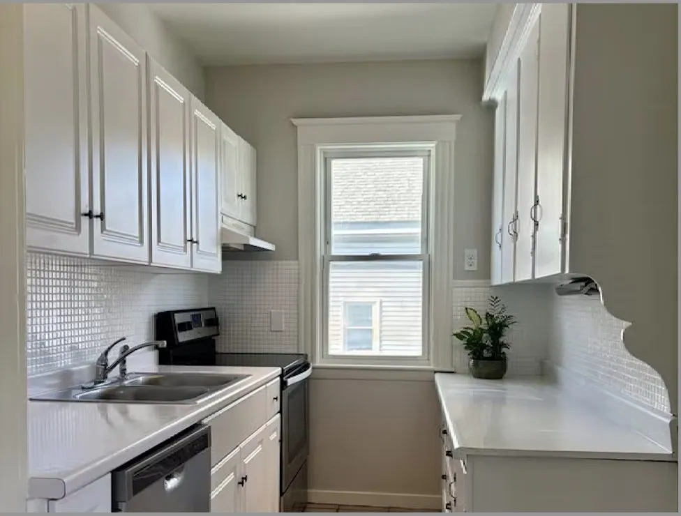 96-94 Columbia Park, Haverhill