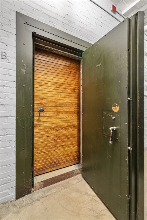 717 Atlantic Ave, Leather District