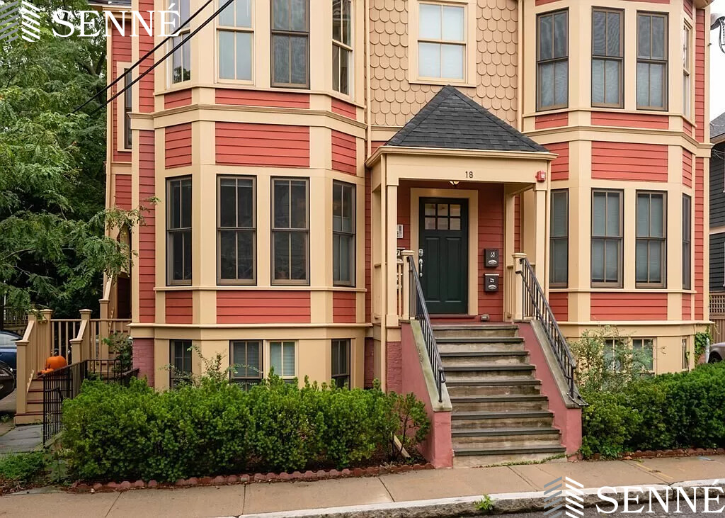 18 Whitney Ave, Cambridgeport