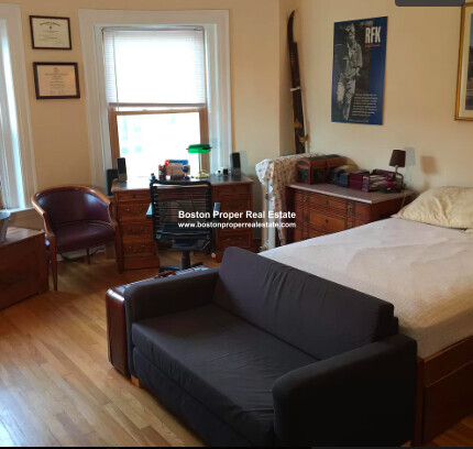 1091 Boylston St, Fenway