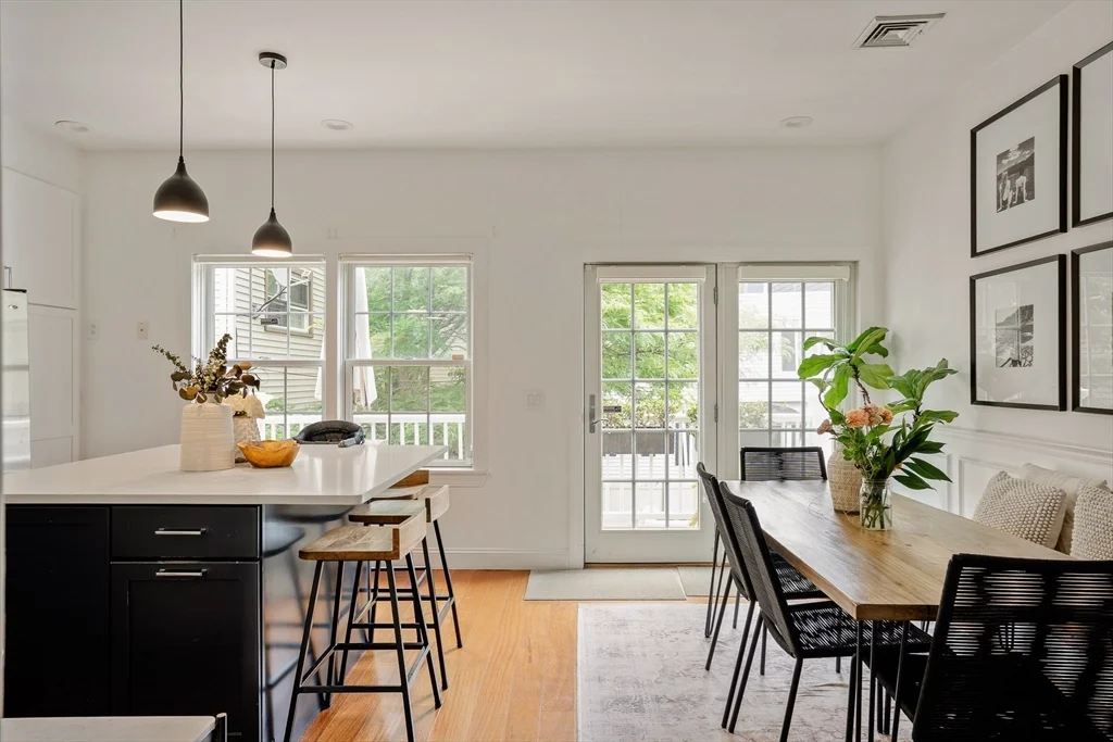39 Cottage St, East Boston