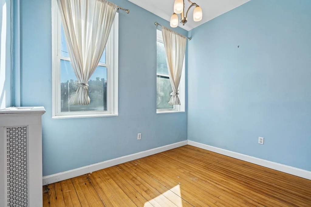 2 Euston St, Coolidge Corner