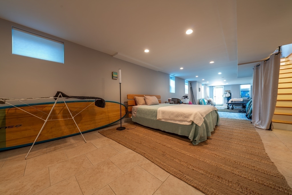 66 Thorndike, East Cambridge