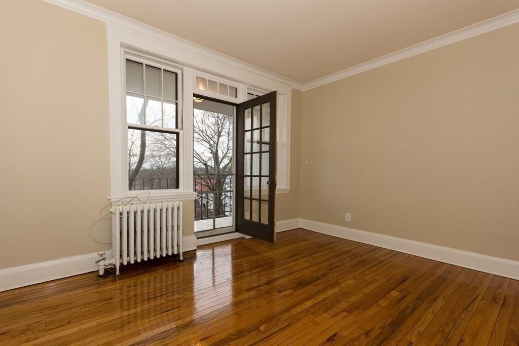 2035 Commonwealth Ave, Brighton