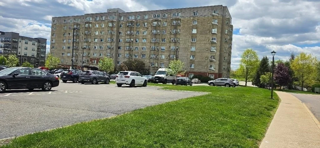 1 Cityview Ln, Quincy