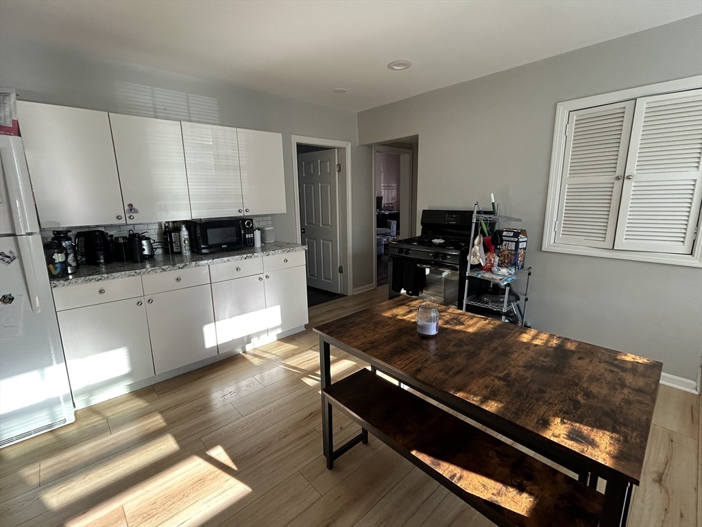 26 Tapley Ave, Revere