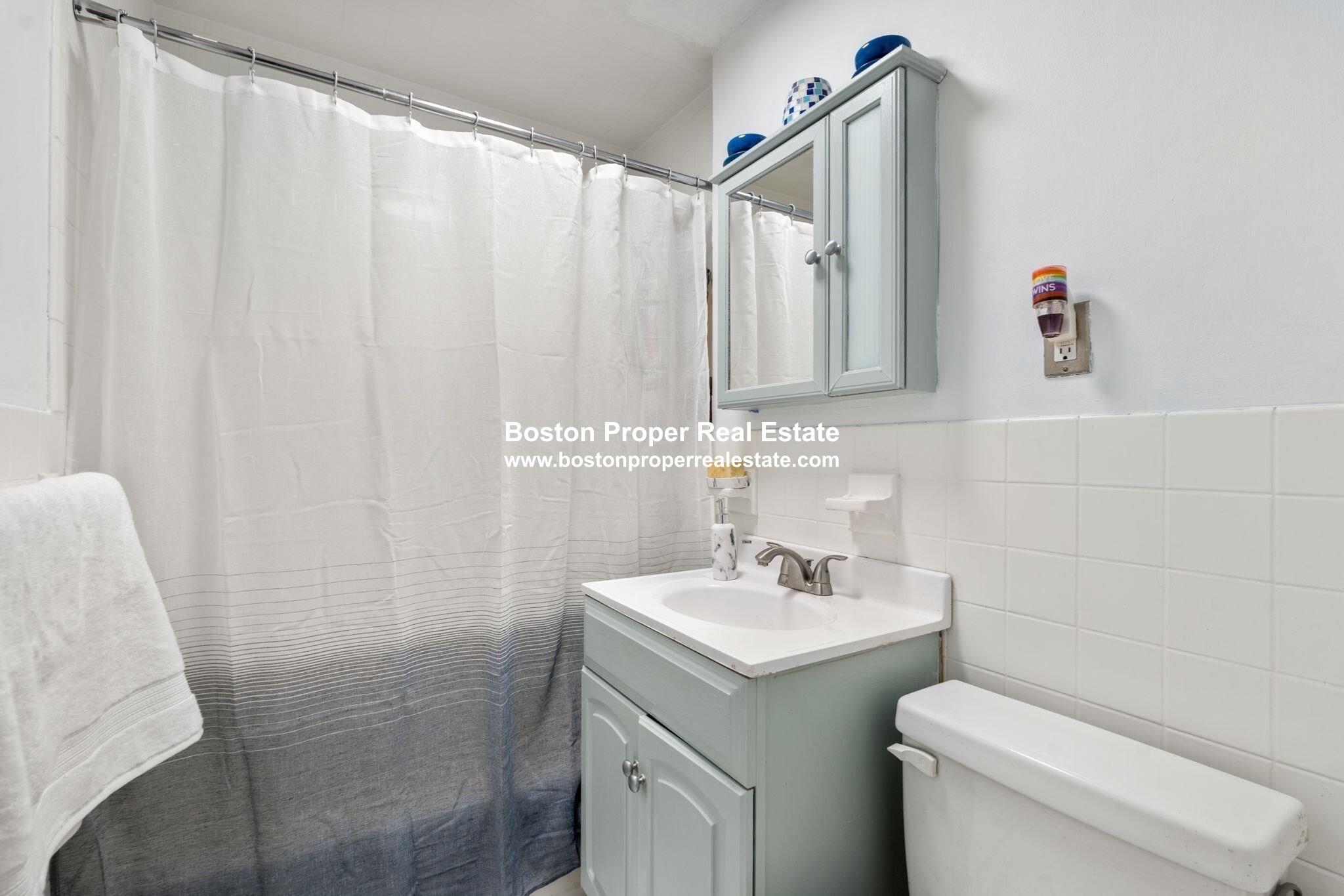 15 University Rd, Aspinwall Hill