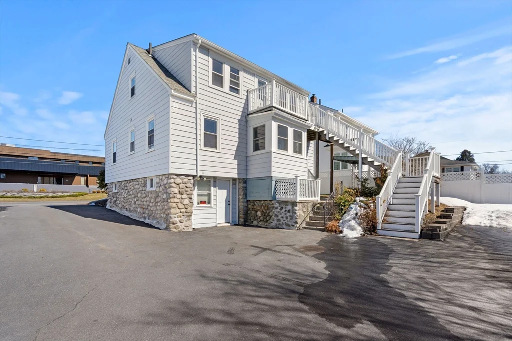 183 Massachusetts Ave, North Andover