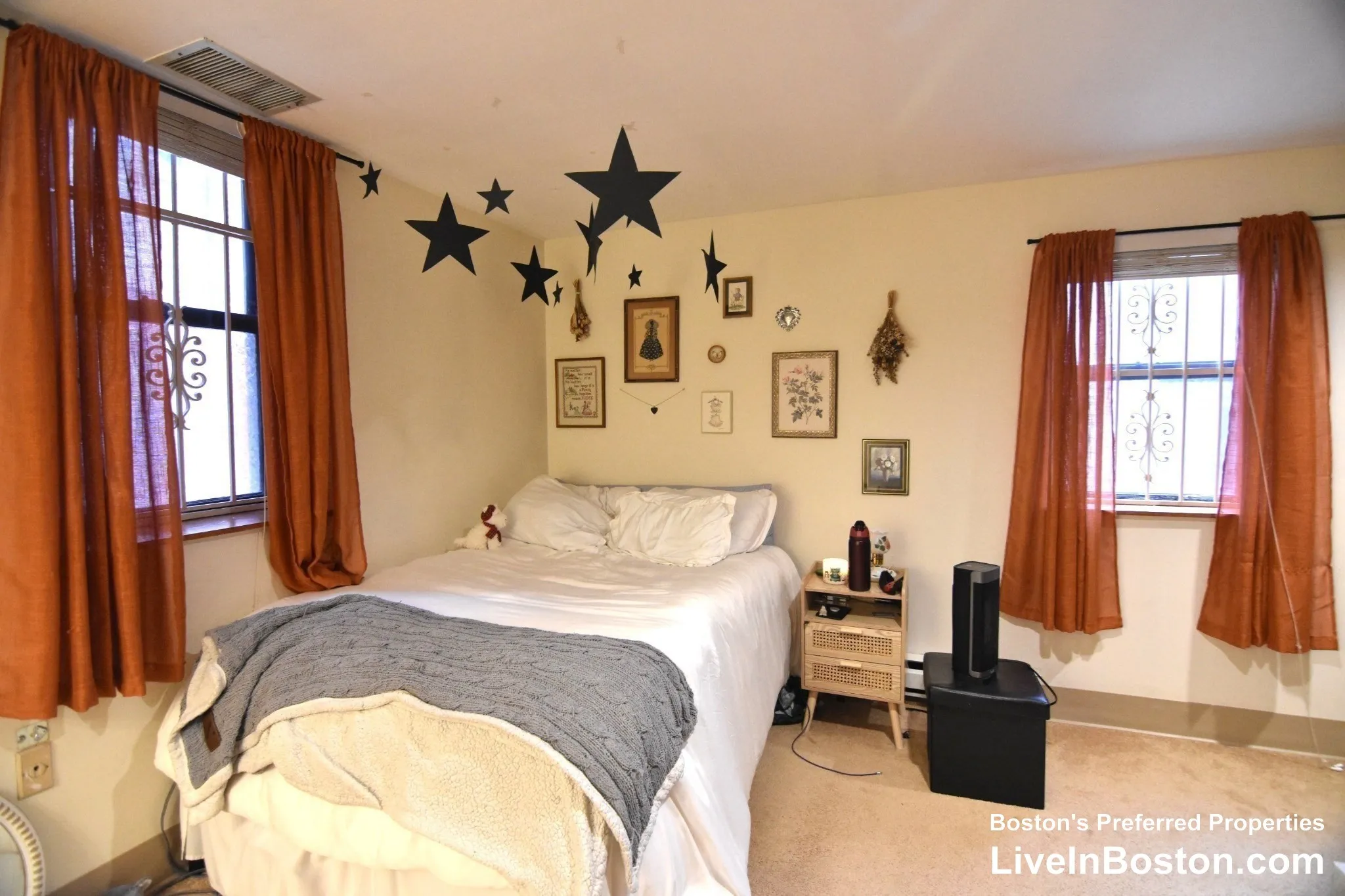 111 Gainsborough St, Fenway