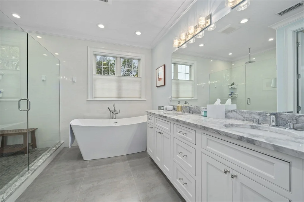 11 Woodhaven Rd, Waban
