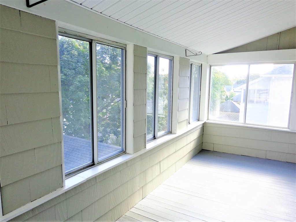 117 Lewis Rd, Belmont