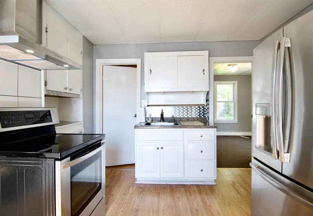 425 Taylor St, Springfield