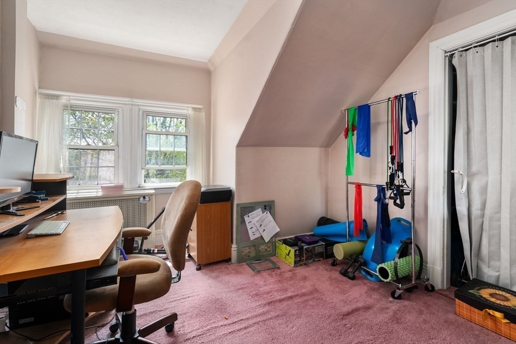 18 Newcastle Rd, Brighton