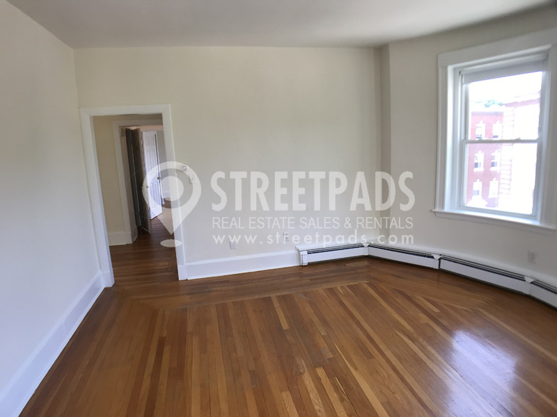 1539 Beacon St, Griggs Park