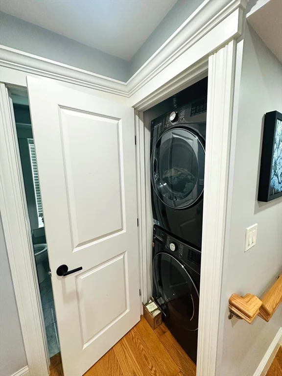 12 S Mason St, Salem