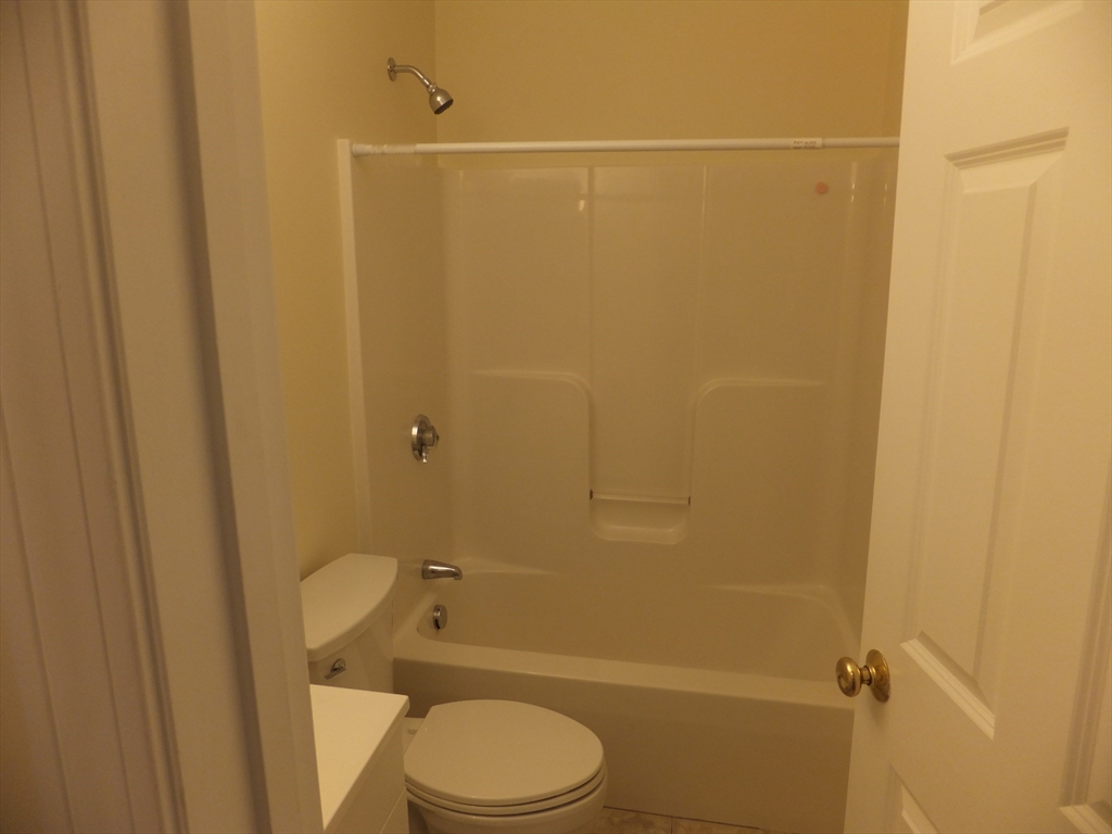 1581 Commercial St, Weymouth