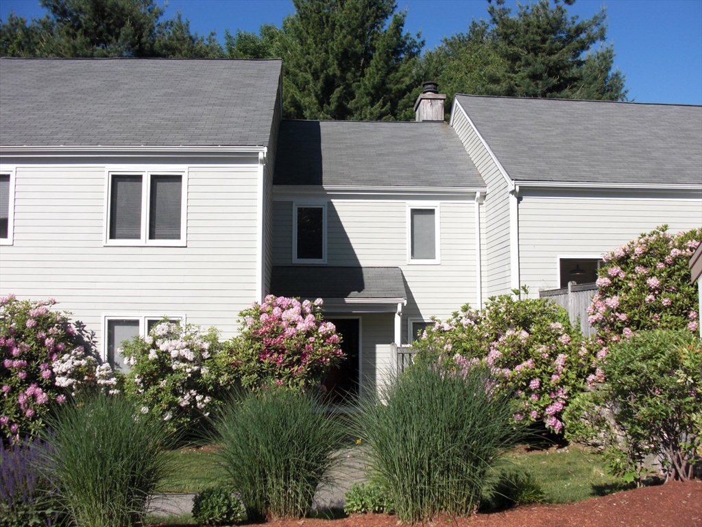 23 Drummer Boy Way, Lexington