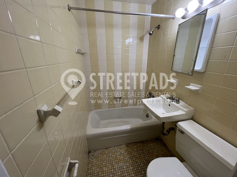 1315 Commonwealth Ave, Allston