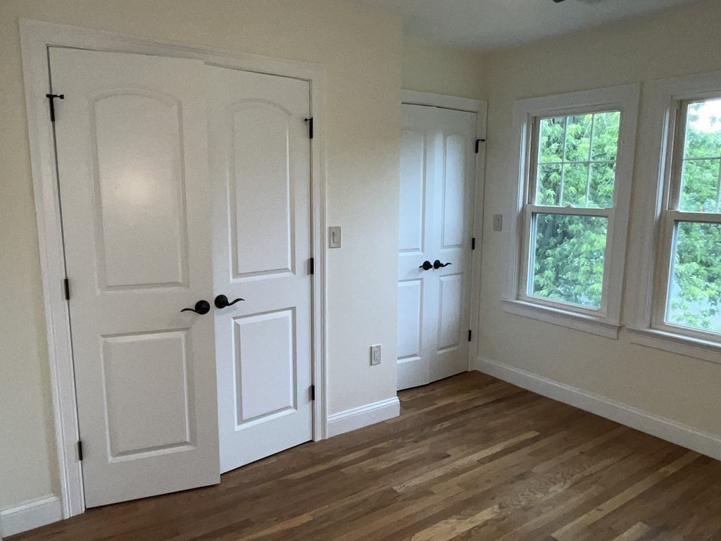 8 Lyman Ave, Medford